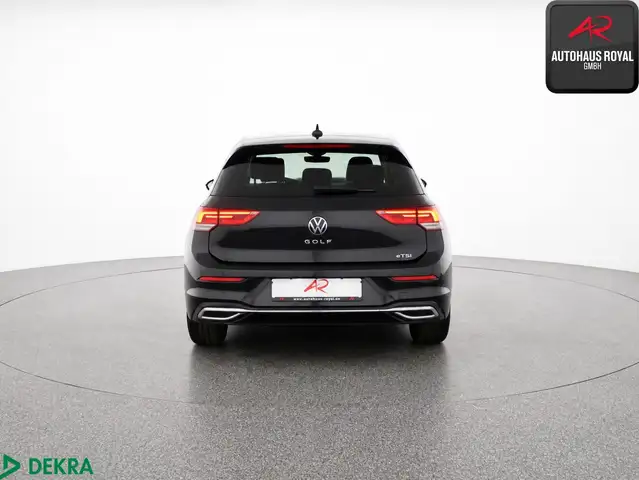 Volkswagen Golf view 4
