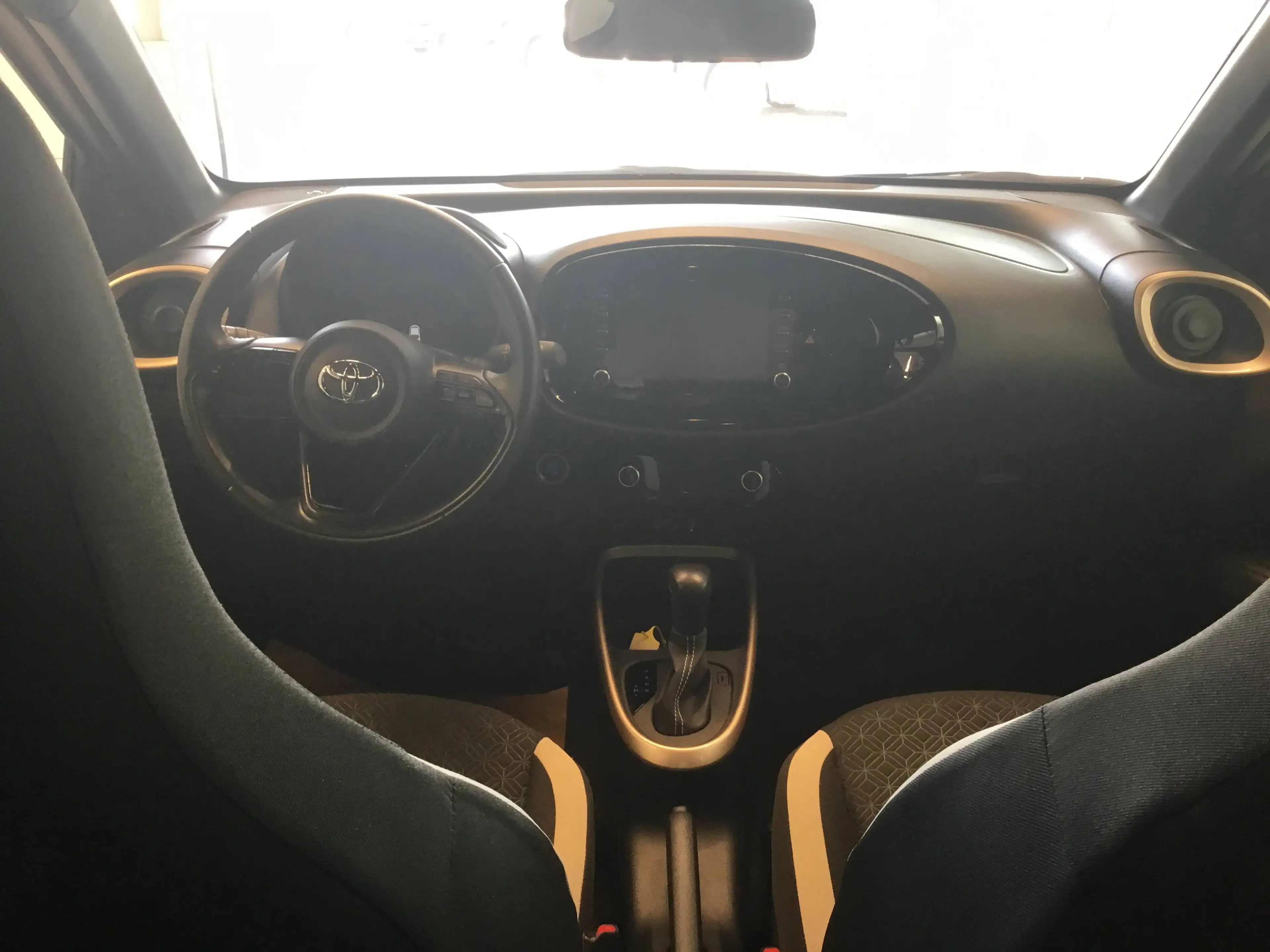 Toyota Aygo Pulse CVT + Komfort P. + Sicht P. — photo 14