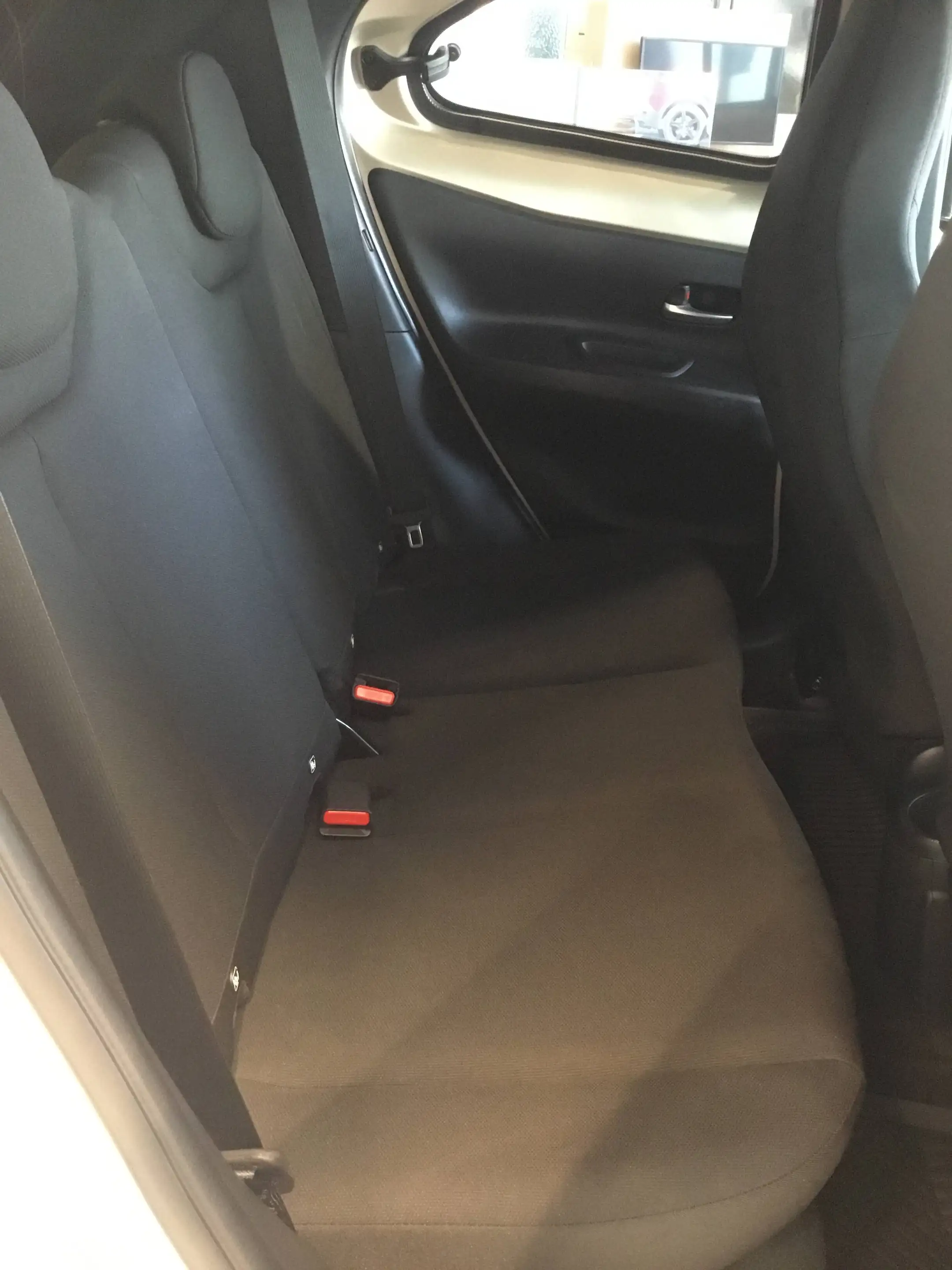 Toyota Aygo Pulse CVT + Komfort P. + Sicht P. — photo 10