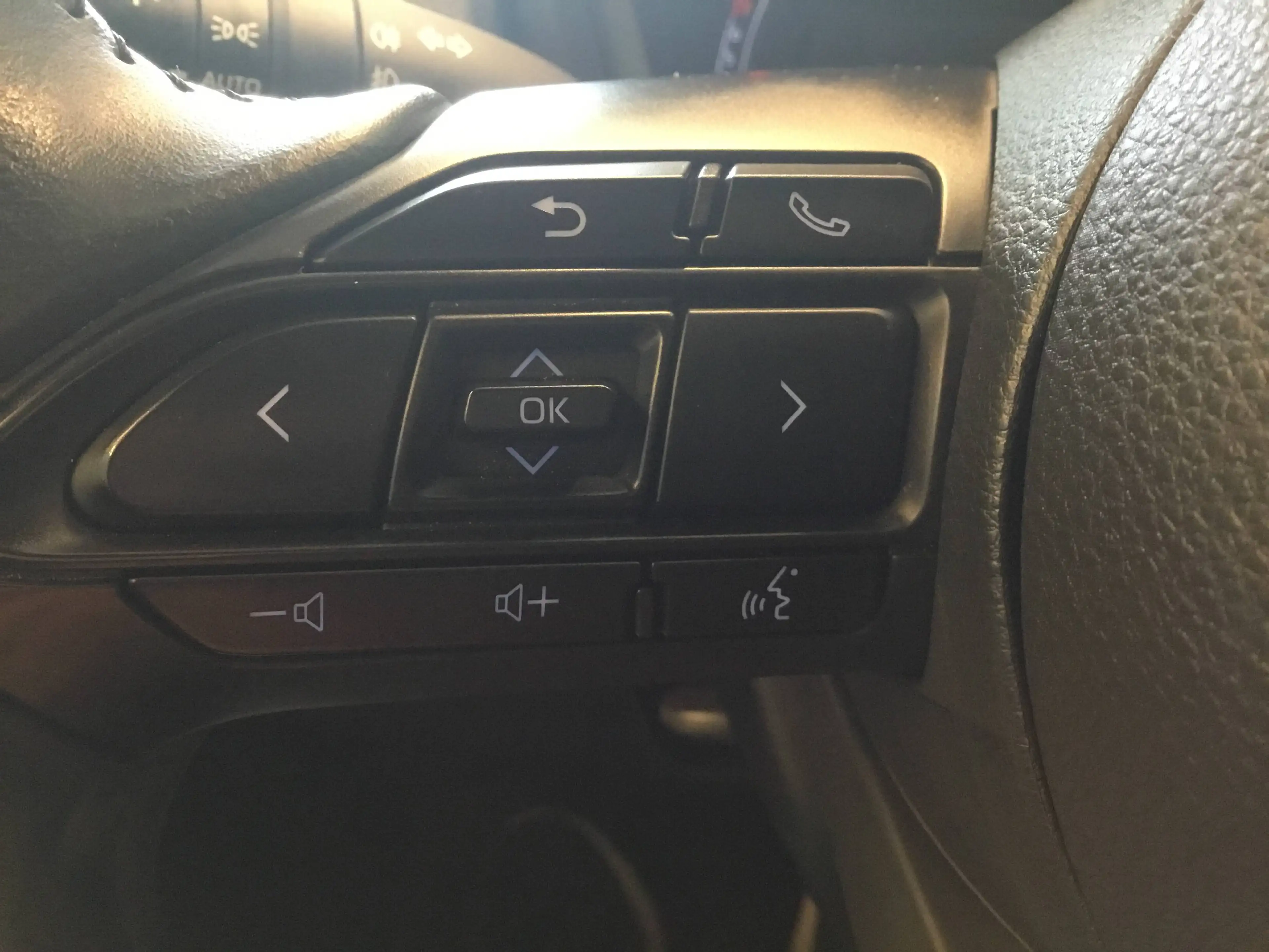 Toyota Aygo Pulse CVT + Komfort P. + Sicht P. — photo 15