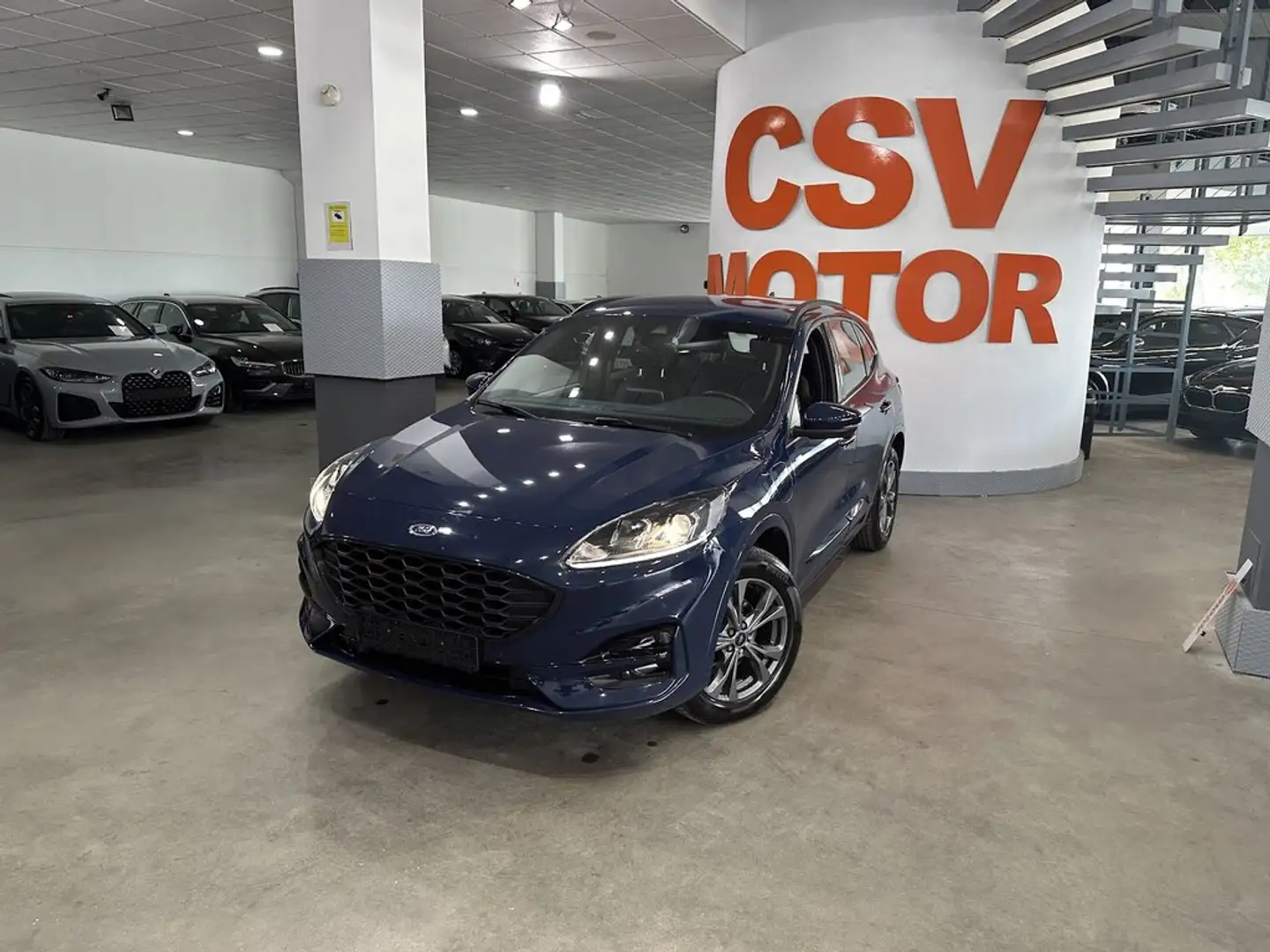 Ford Kuga 2.5 Duratec FHEV Titanium 4x2 Aut. - 2