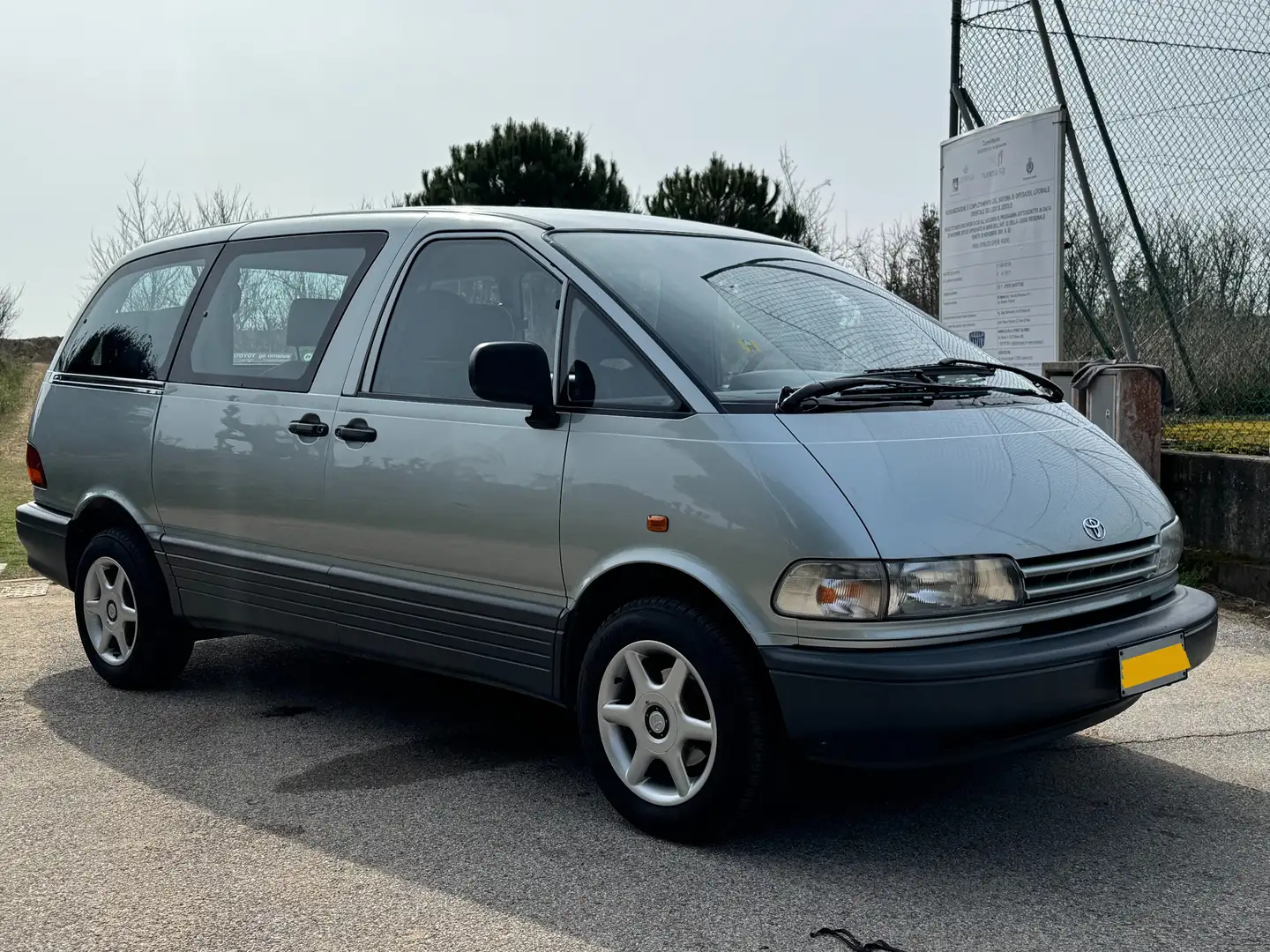Toyota Previa Previa 2.4i 16v GLI cat. Plateado - 1