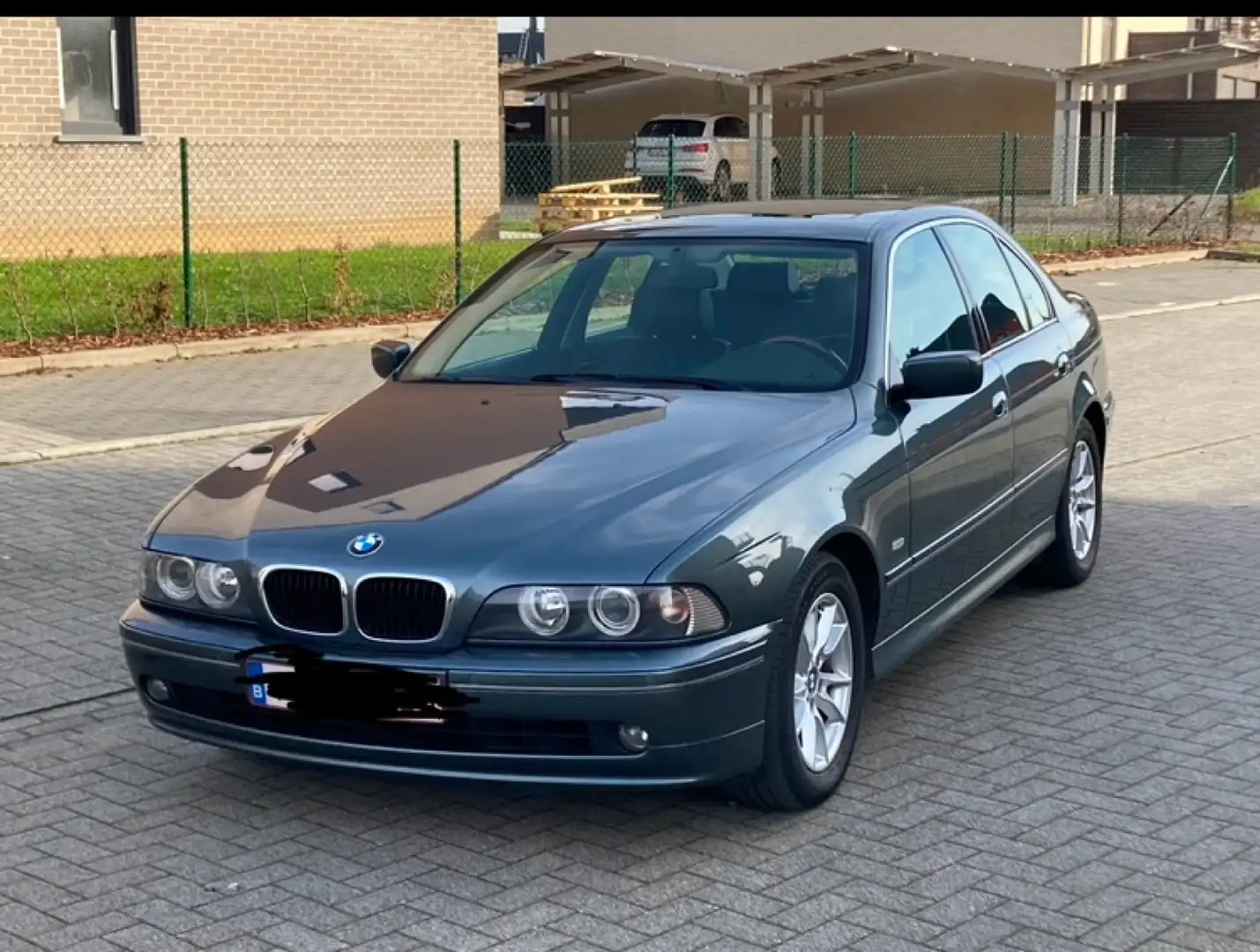 BMW 525 183000 km!!!!!!!! Серый - 1