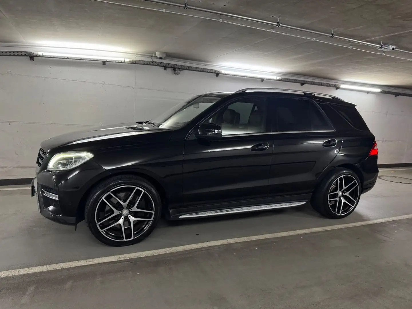Mercedes-Benz ML 500 |AMG-Paket|S-Heft|Standhzg|21"|Tuning|AHK| Noir - 2