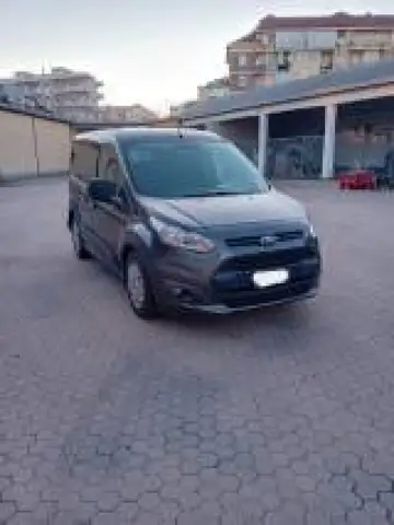 Ford Transit Connect view 13