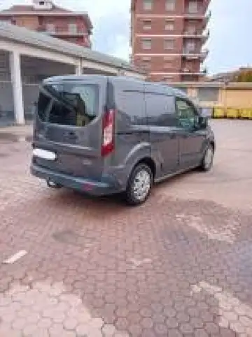 Ford Transit Connect view 9