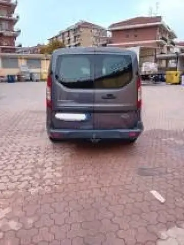 Ford Transit Connect view 5