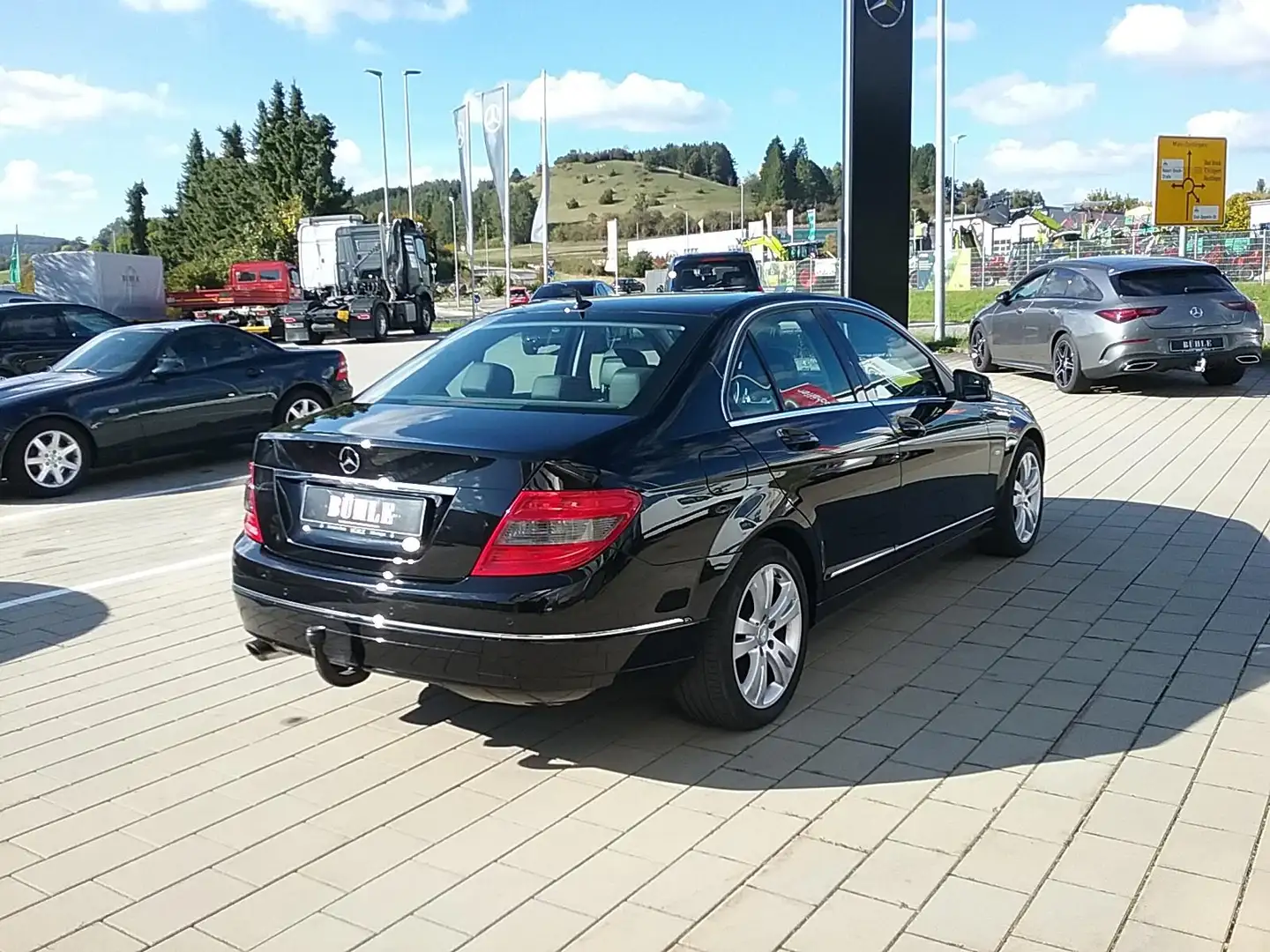 Mercedes-Benz C 200 AVANTGARDE+AUTOMATIK+AHK+PARKTRONIC V+H+KLIMA+SITZ Noir - 2