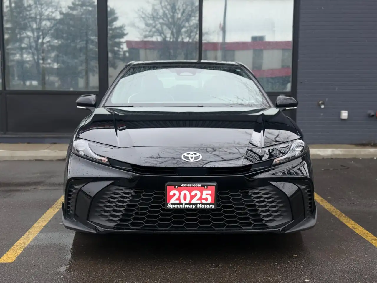 Toyota Camry снимка Toyota Camry