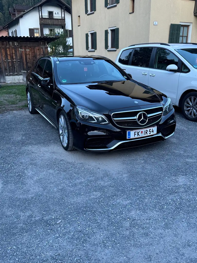 Mercedes-Benz E 63 AMG 4MATIC Aut. - 2