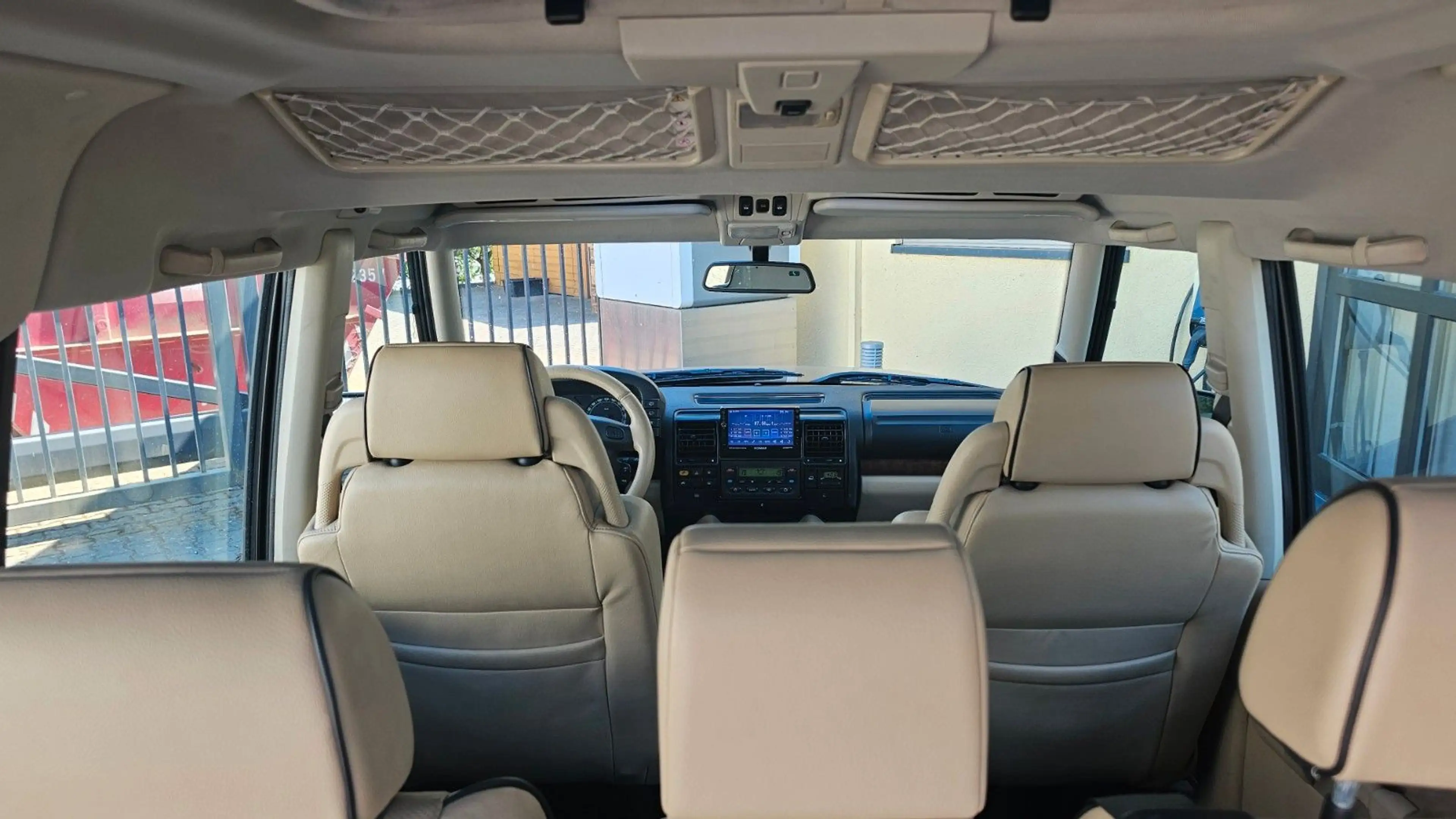 Land Rover Discovery V8 HSE Klima Leder AHK  2xGSD — photo 14