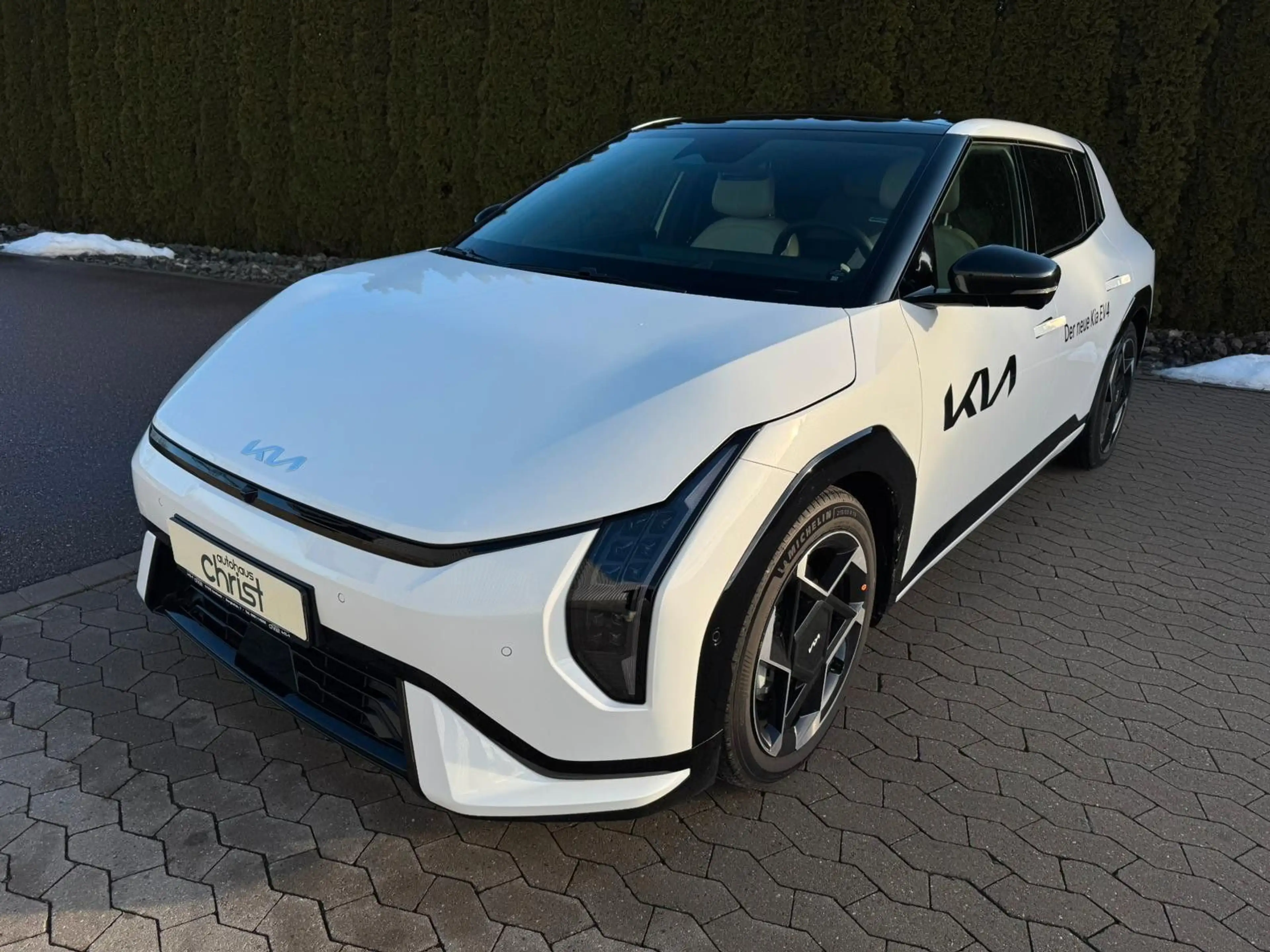 Kia EV4 81 kWh GT Line*Glasdach*Head-Up*Memory*AHK!* — photo 2