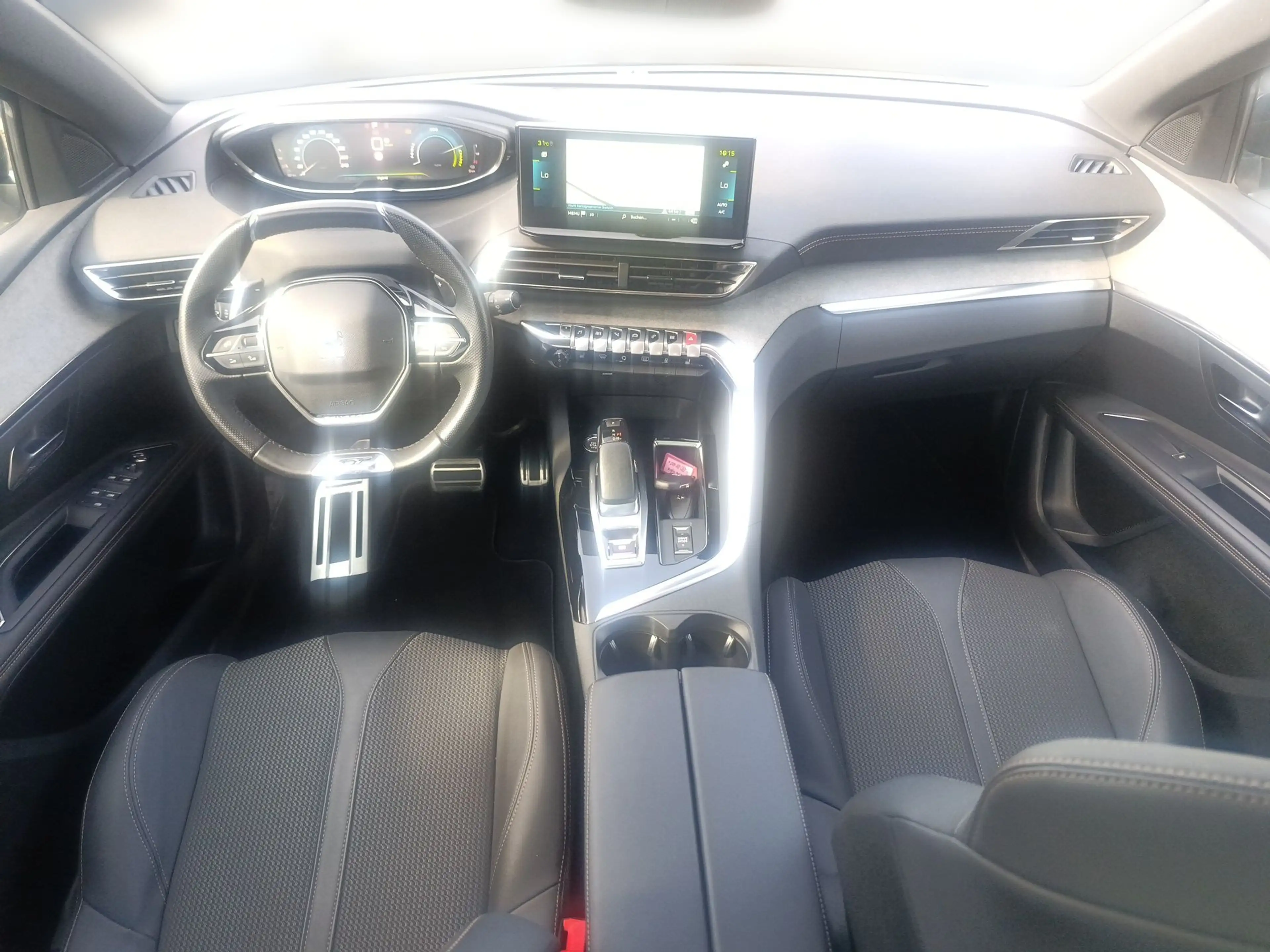 Peugeot 3008 1.6 Hybrid 225 (Plug-In) GT FLA Pano SpurH — photo 10
