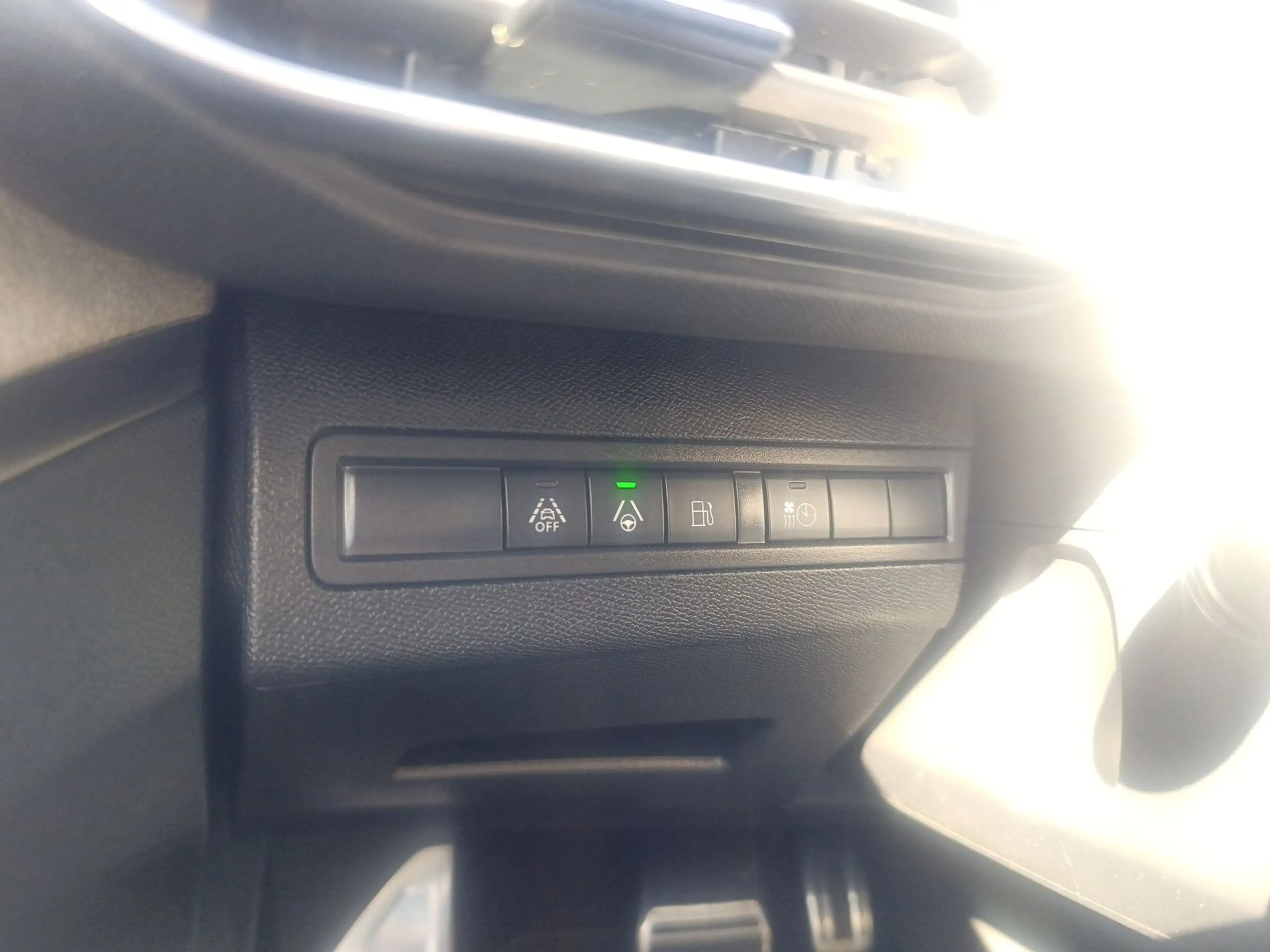 Peugeot 3008 1.6 Hybrid 225 (Plug-In) GT FLA Pano SpurH — photo 7