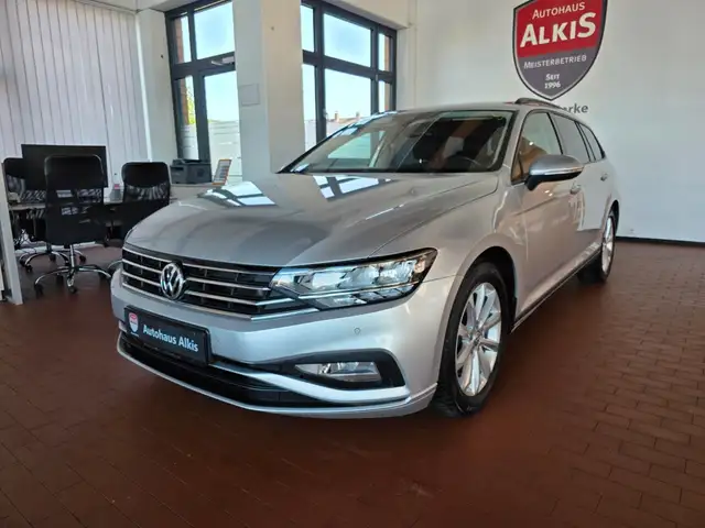 Volkswagen Passat Variant +ACC+NAVI+Kamera+DSG+APP