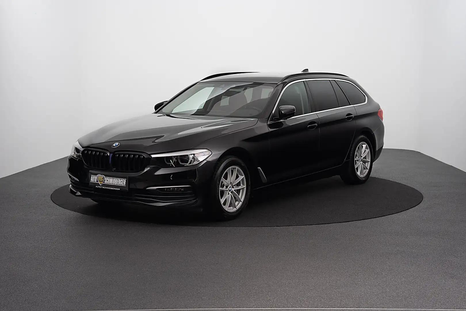 BMW 520 d Touring Aut.*AHK*STANDHEIZUNG*VOLL-LED* Schwarz - 2