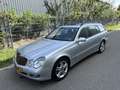 Mercedes-Benz E 320 Estate CDI Avantgarde / AUTOMAAT / NAVI / STOELKOE Gris - thumbnail 2