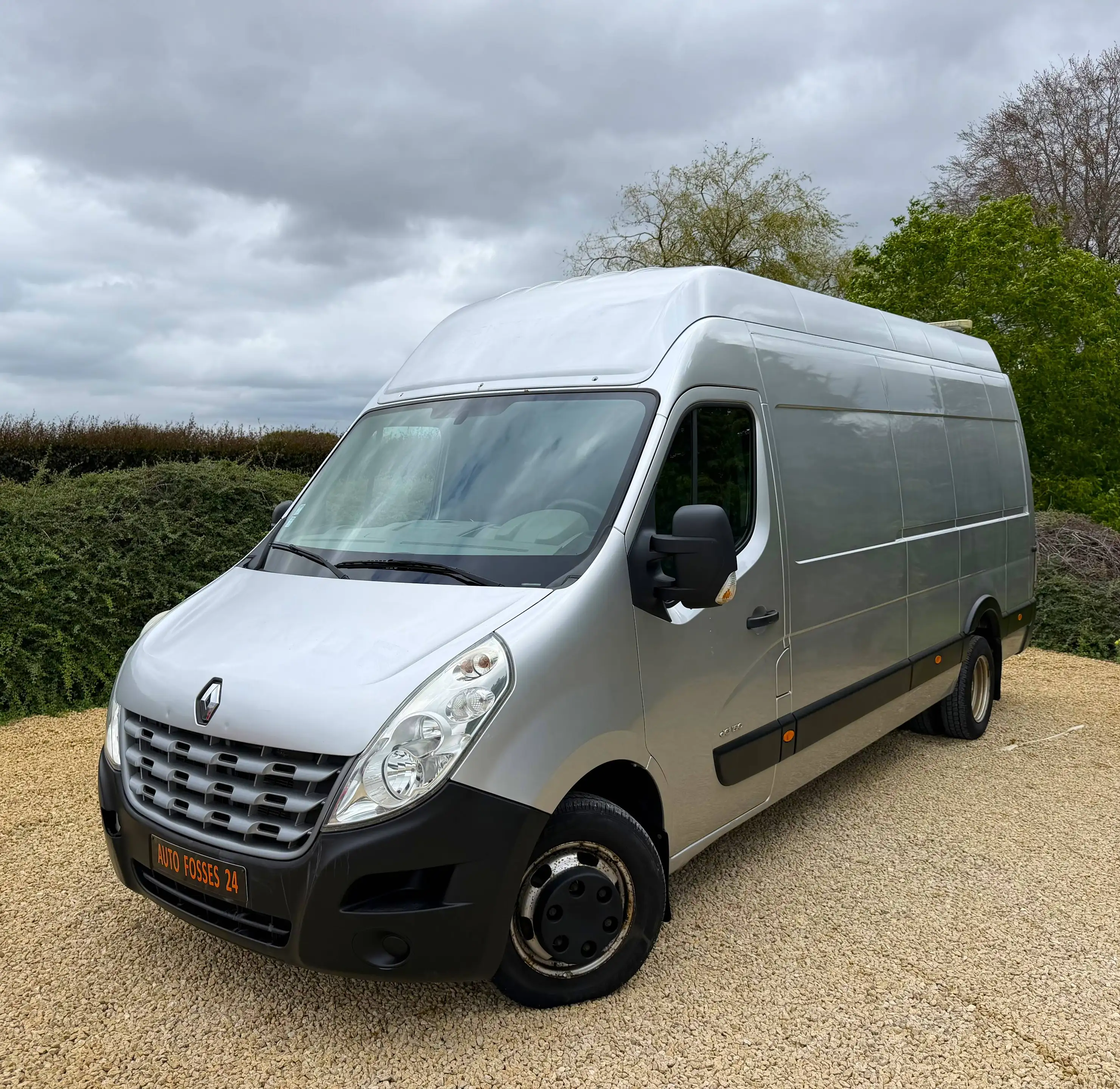 Renault Master 2.3 dCi 145 CV Grand Confort L4H3 AIRCO PREMIER PROPRIETAIRE 3 PLACES EXTRA LONG + ROUE JUMELEE