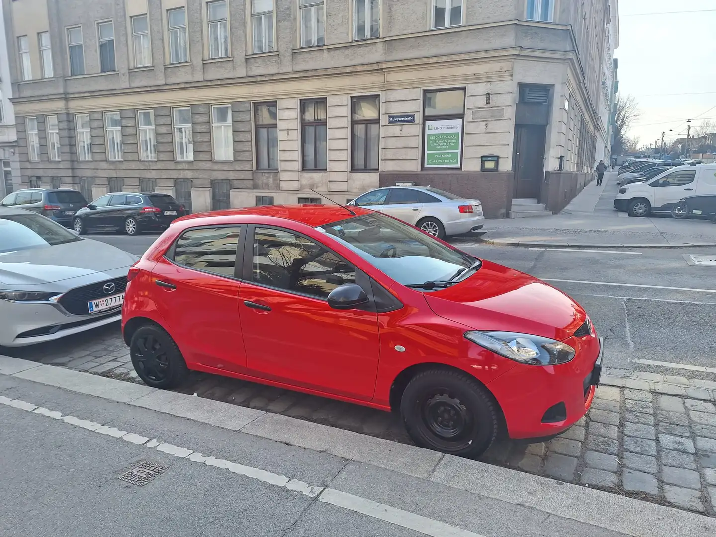 Mazda 2 Mazda 2 1,3i CE Plus CE Plus Rot - 1