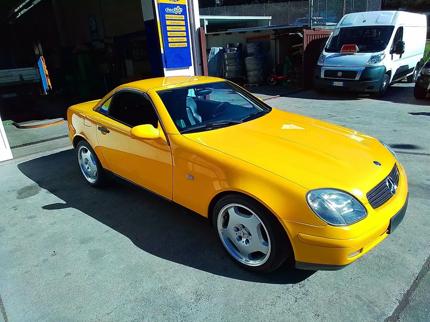 Mercedes-Benz SLK 230 230 kompressor yellowstone Jaune - 1