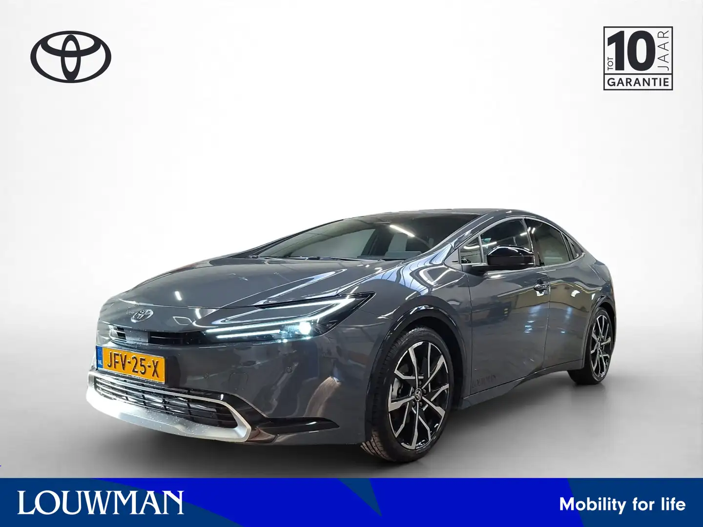 Toyota Prius 2.0 Plug-in Executive Szürke - 1