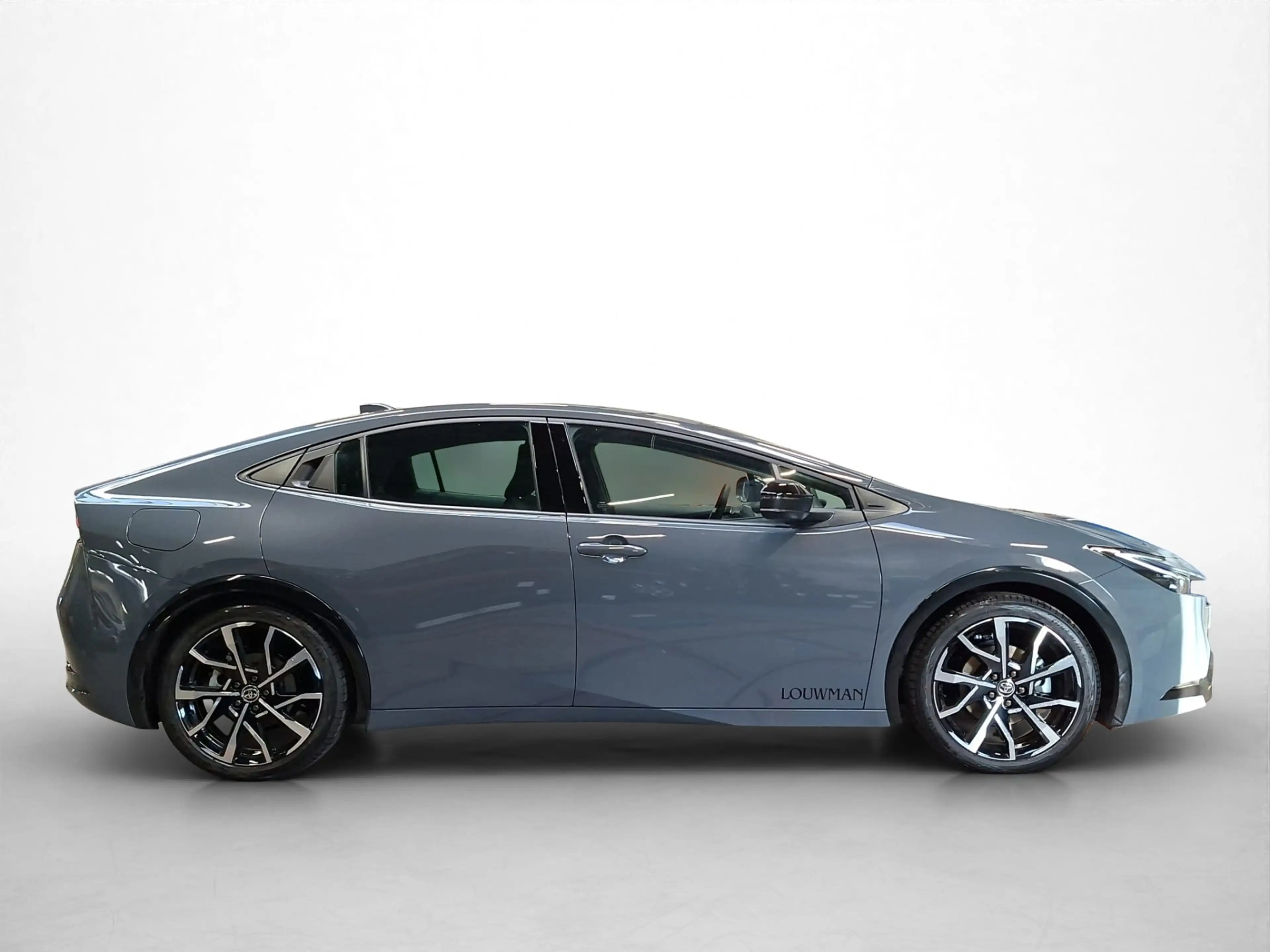 Toyota Prius 2.0 Plug-in Executive Demo Dick — photo 3