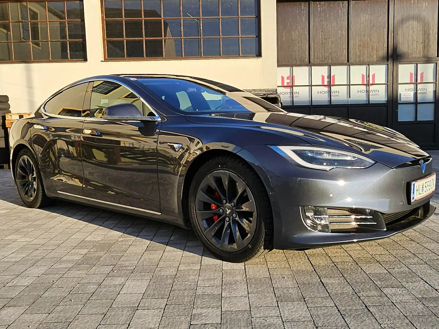 Tesla Model S 100kWh Grau - 2