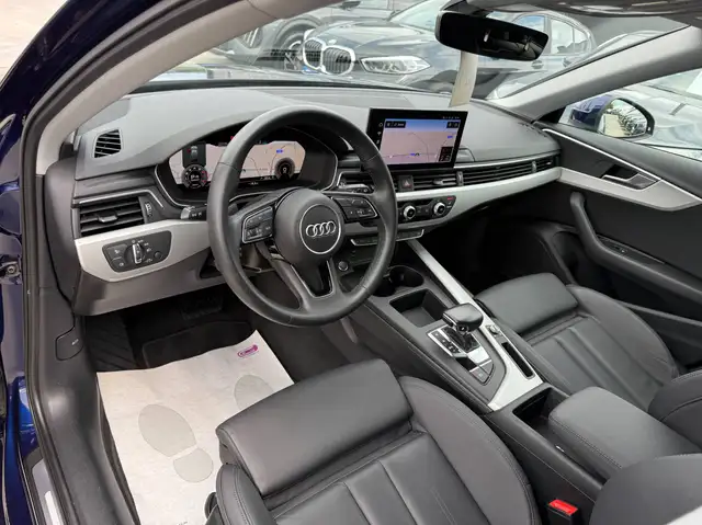 Audi A4 Avant view 13
