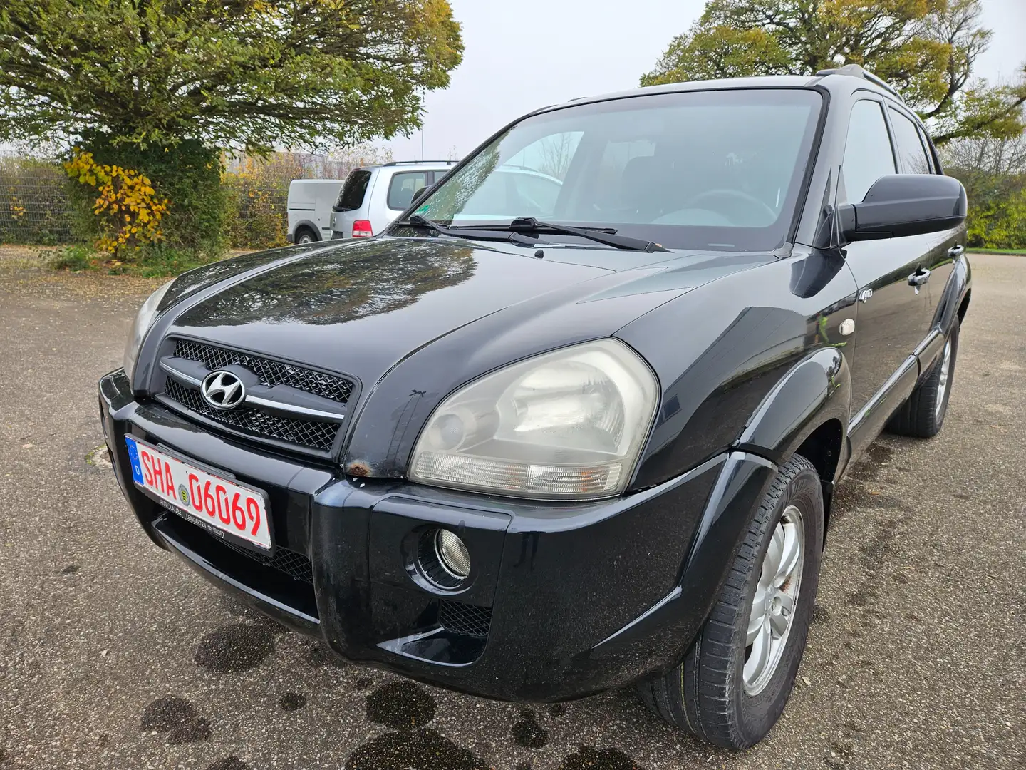 Hyundai TUCSON 2.0 CRDi VGT (4WD) GLS Schwarz - 1