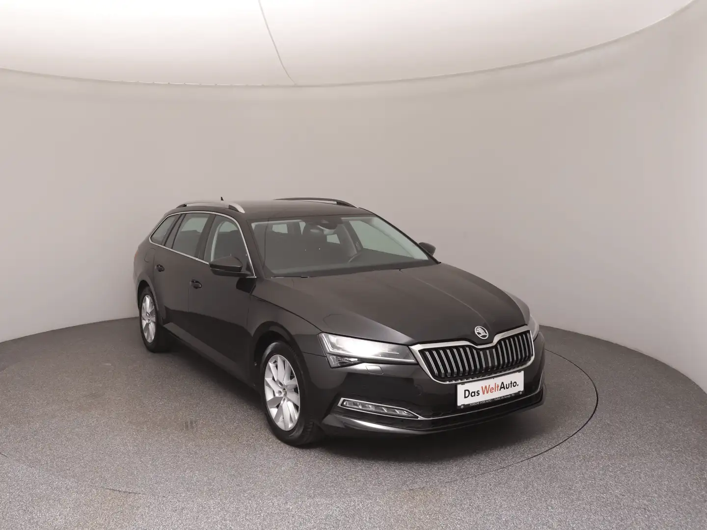 Skoda Superb Style TDI DSG Schwarz - 2