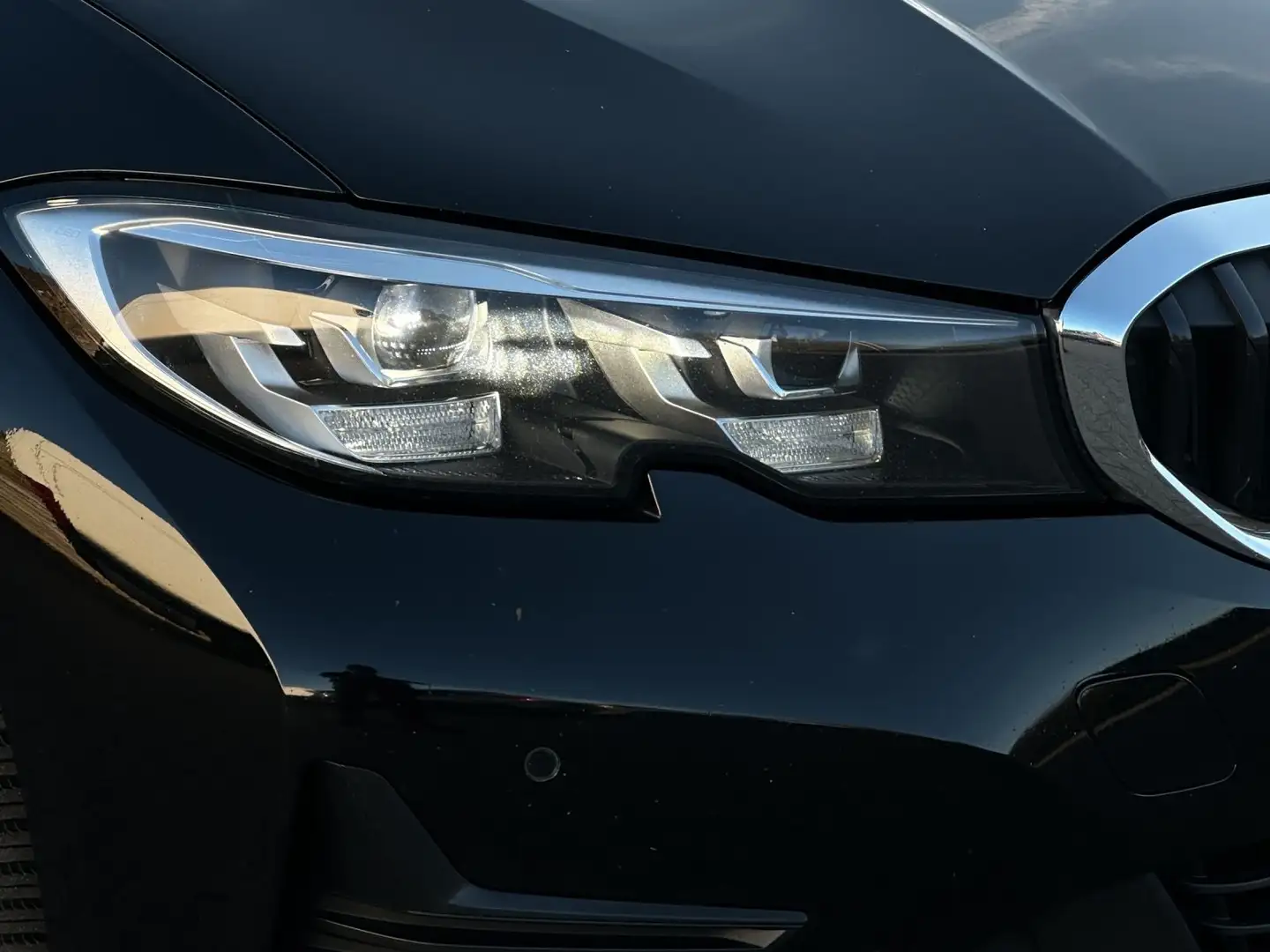 BMW 318 d Mild-Hybrid (VIRTUAL-TEMPO-BT-KLIMA-SHZ) Noir - 2