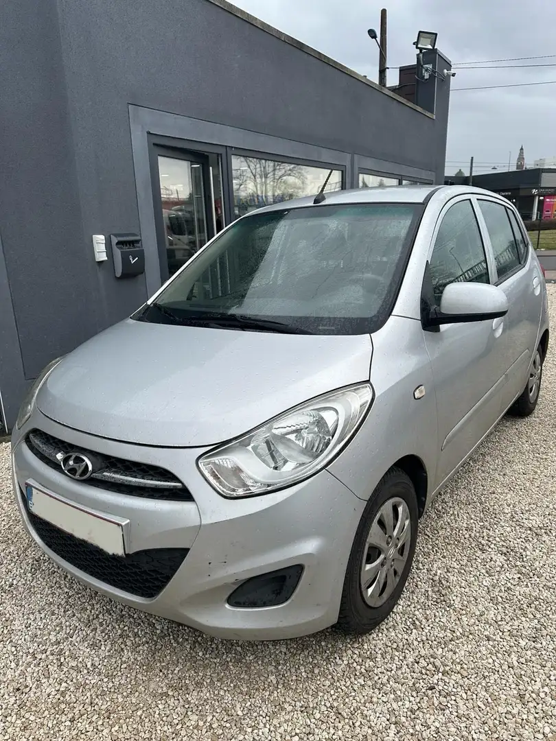 Hyundai i10 1.1i Comfort BlueDrive Argent - 2