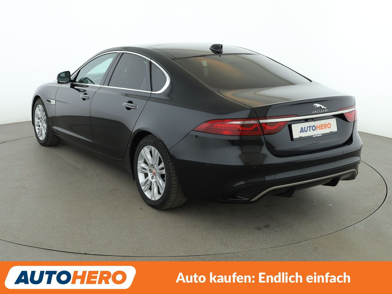 Jaguar XF D200 SE Aut.*NAVI*HEAD-UP*LED*ACC*CAM*PDC*SHZ* — photo 4
