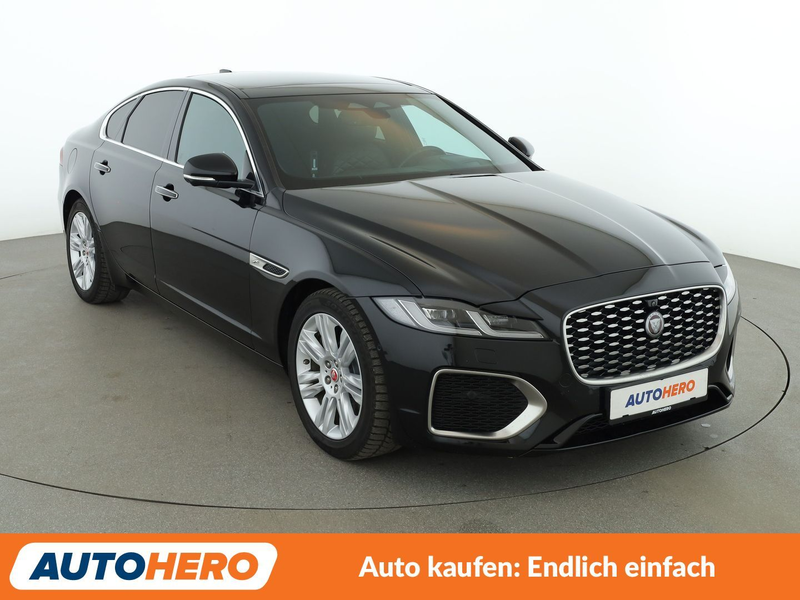 Jaguar XF D200 SE Aut.*NAVI*HEAD-UP*LED*ACC*CAM*PDC*SHZ* — photo 8