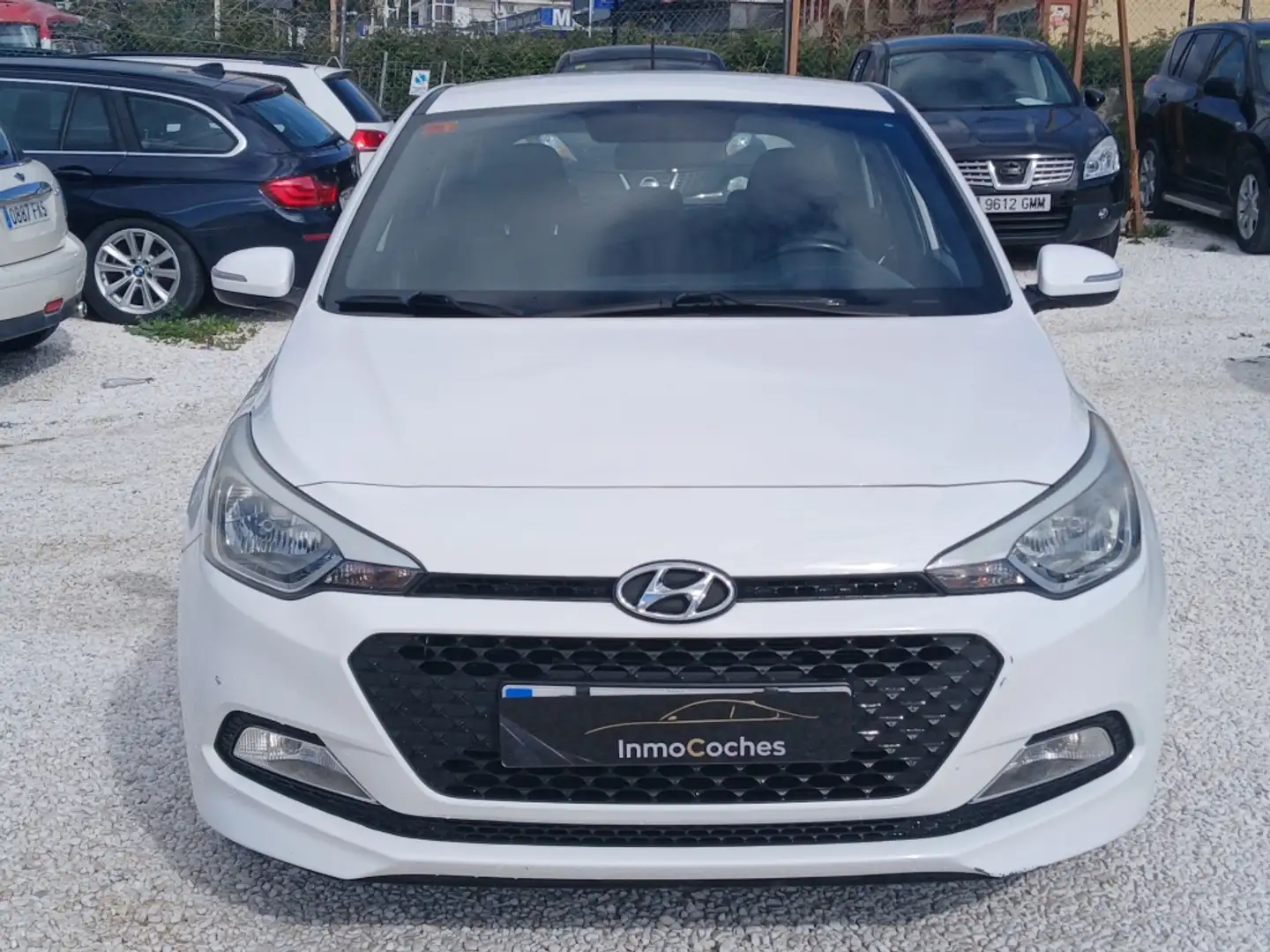 Hyundai i20 1.2 Elegant Blanco - 2