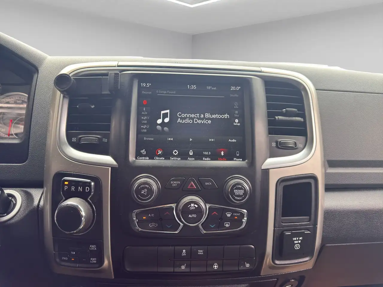 RAM 1500 снимка RAM 1500