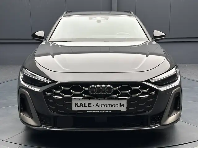 Audi S5 view 8