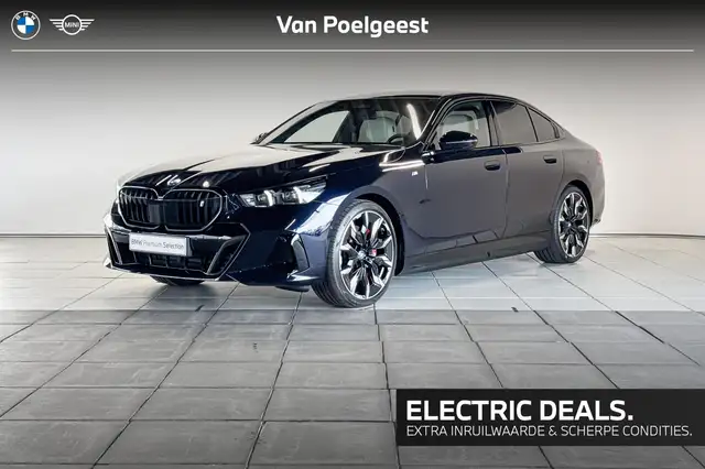 BMW i5 Sedan xDrive40 | M Sport Pro | Travel Pack | Comfo