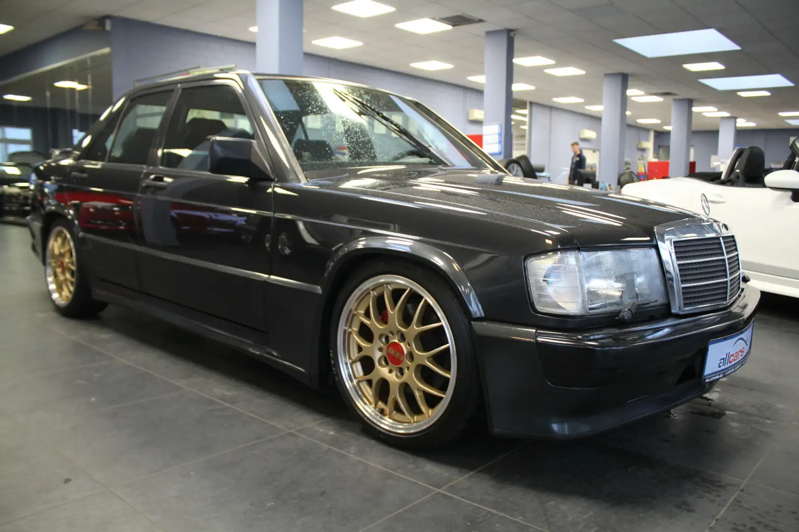 Mercedes-Benz 190 E 2,5 - OLDTIMER - Black - 1