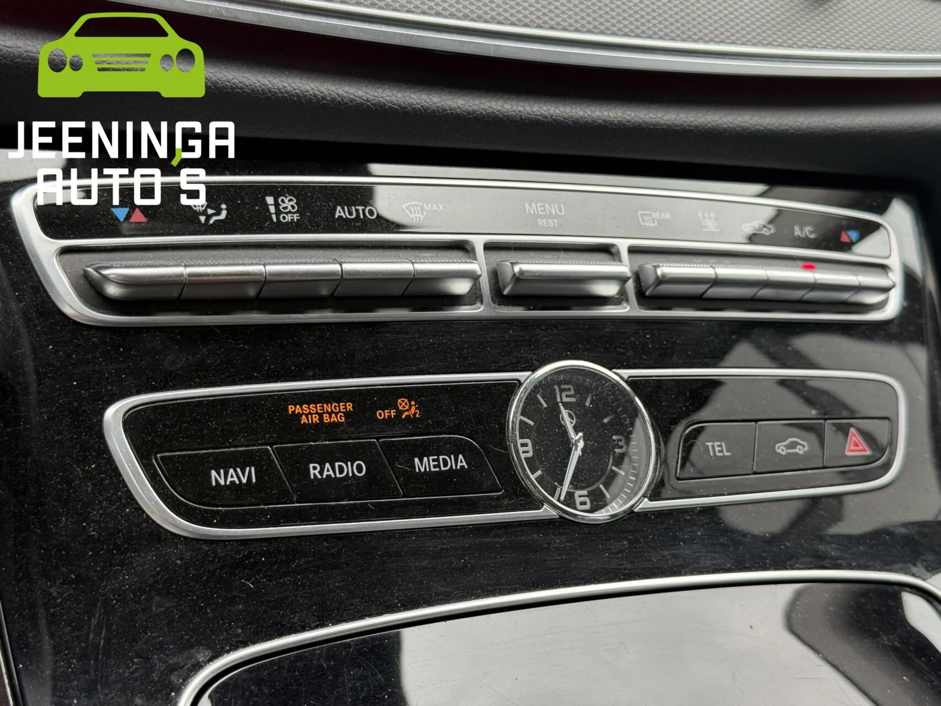 Mercedes-Benz E 400 Estate 4MATIC Premium — photo 21