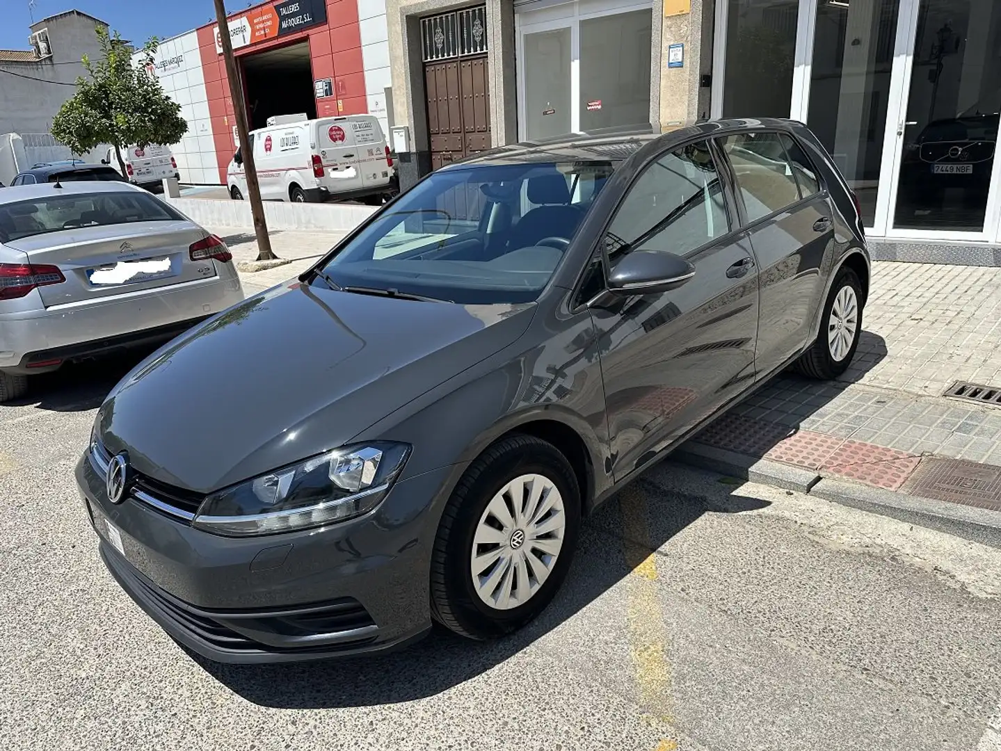 Volkswagen Golf 1.6 TDI Bluemotion Advance Gris - 1