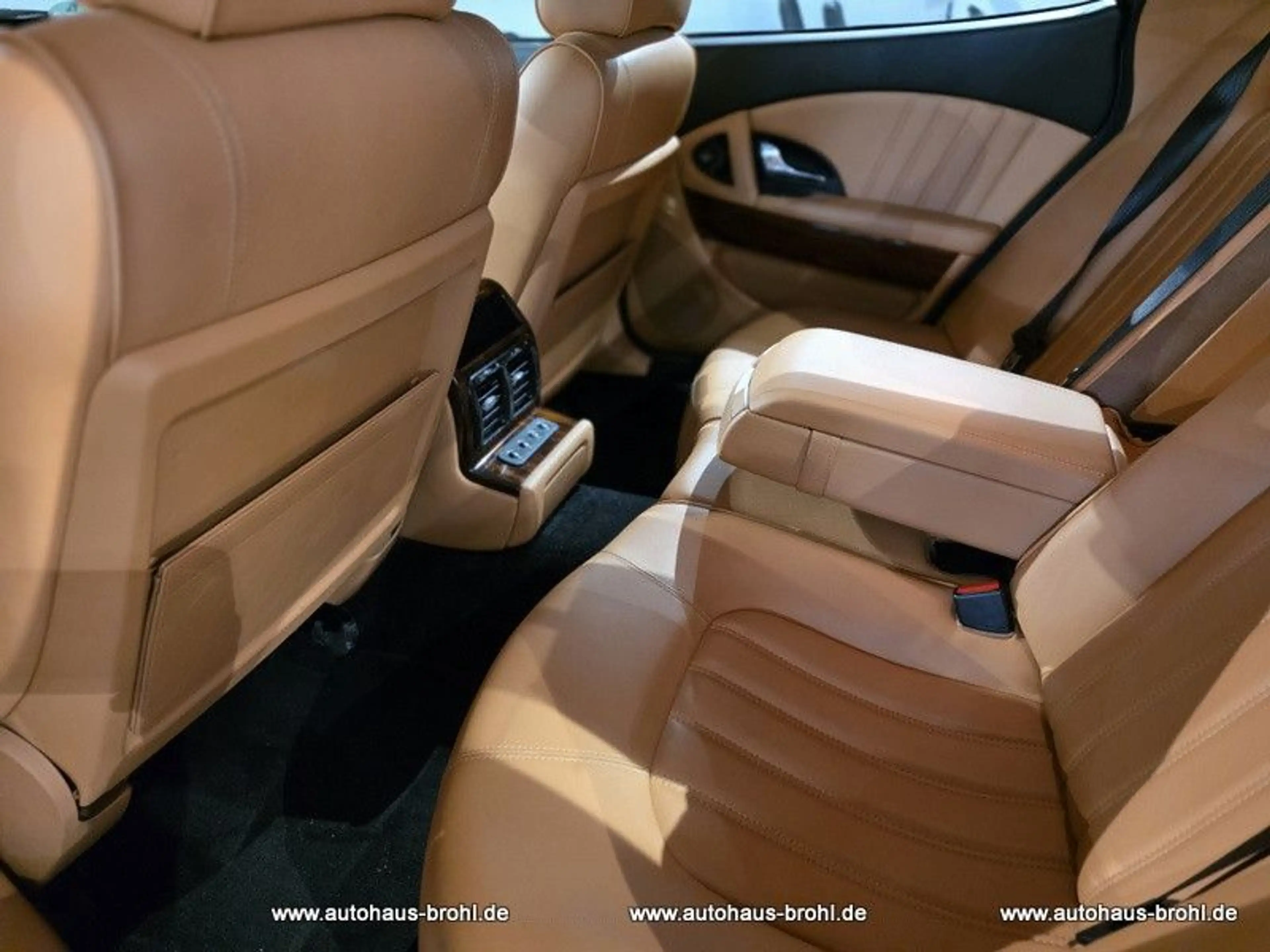 Maserati Quattroporte 4.2 V8 — photo 11