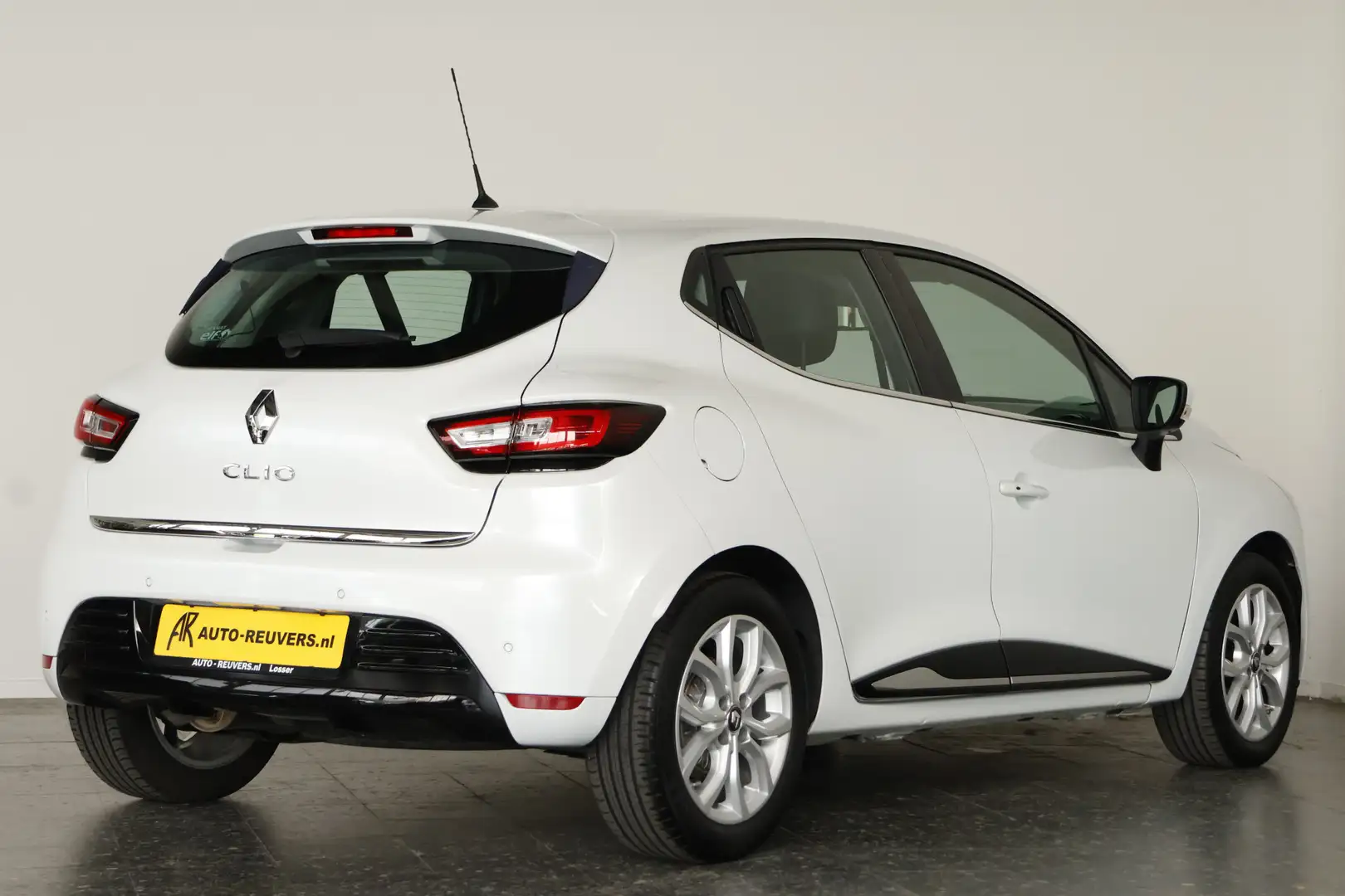 Renault Clio 1.2 TCe Intens / Navi / Cruise / LED / Half Leder Blanco - 2