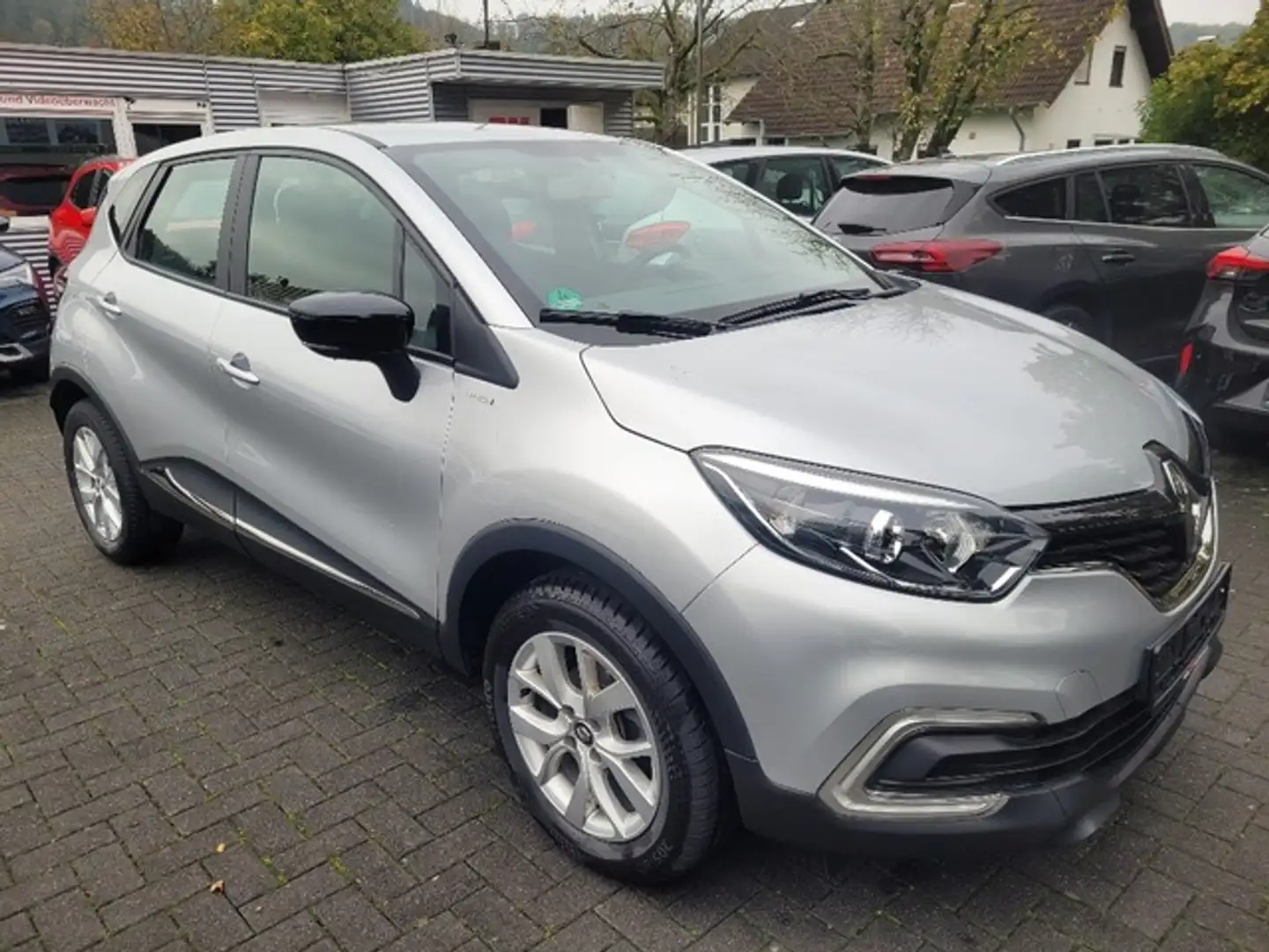 Renault Captur LIMITED  1.HAND Silber - 1
