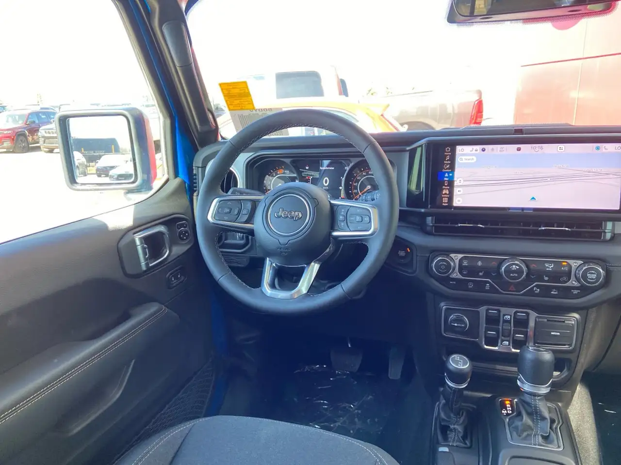 Jeep Wrangler снимка Jeep Wrangler