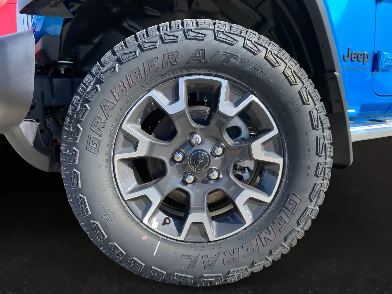 Jeep Wrangler снимка Jeep Wrangler