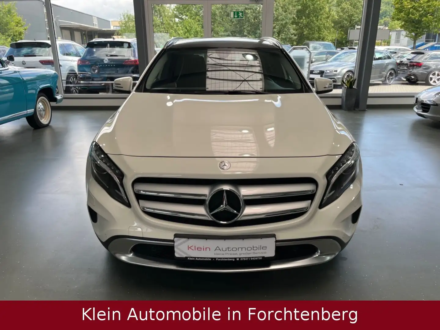 Mercedes-Benz GLA 220 CDI Urban Aut. Leder Navi Xenon Panorama Alb - 2