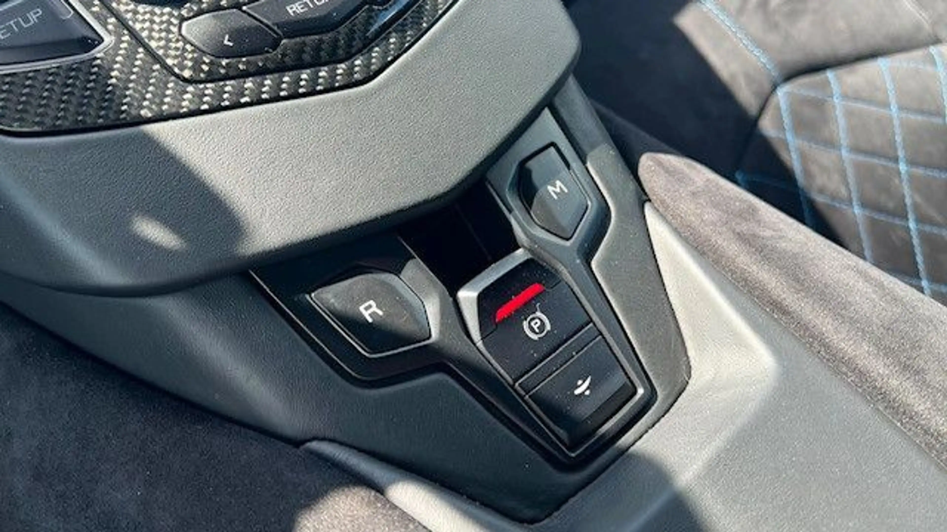 Lamborghini Aventador S VOLL*Carbom*MIETKAUF — photo 3