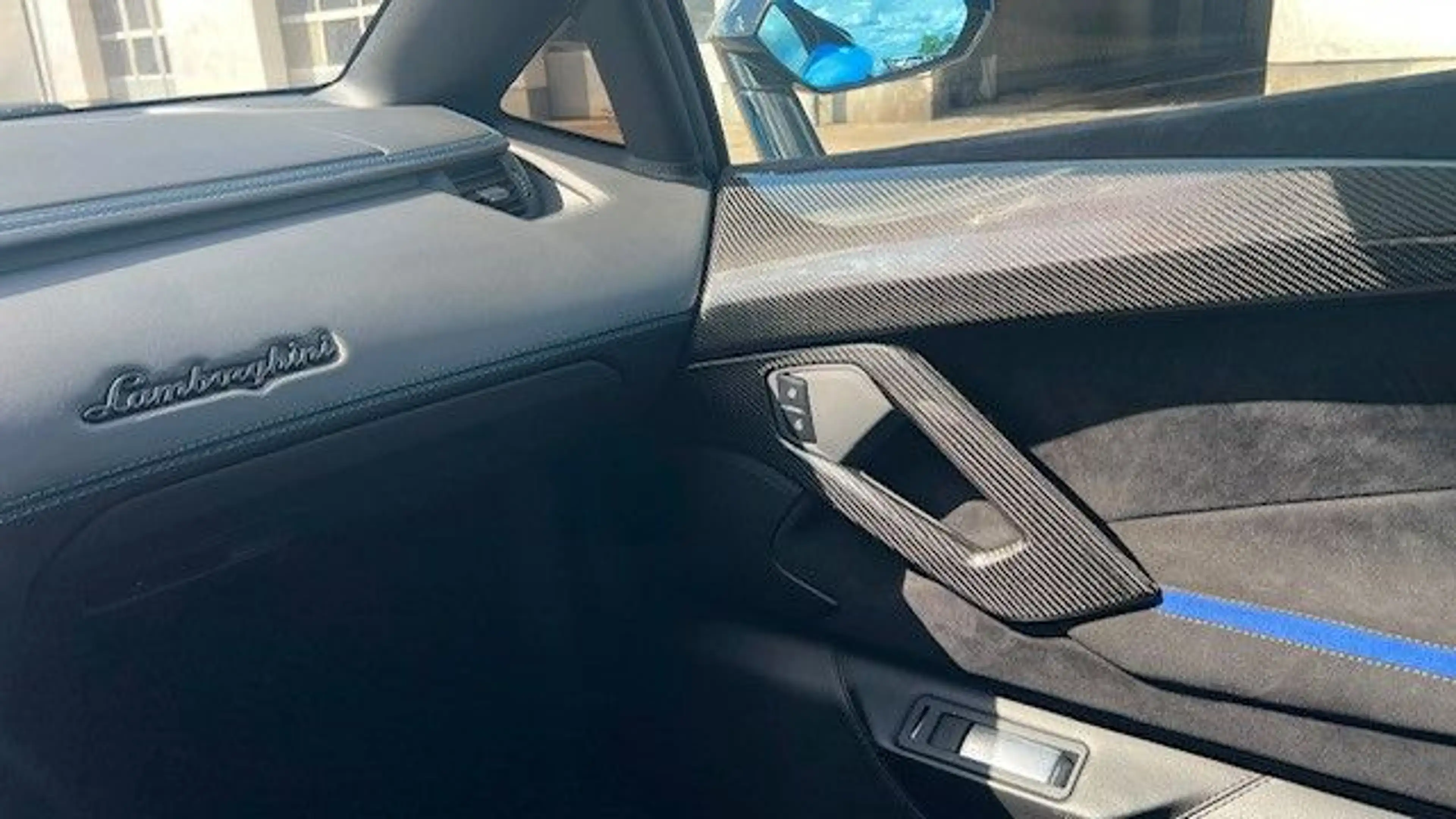 Lamborghini Aventador S VOLL*Carbom*MIETKAUF — photo 11