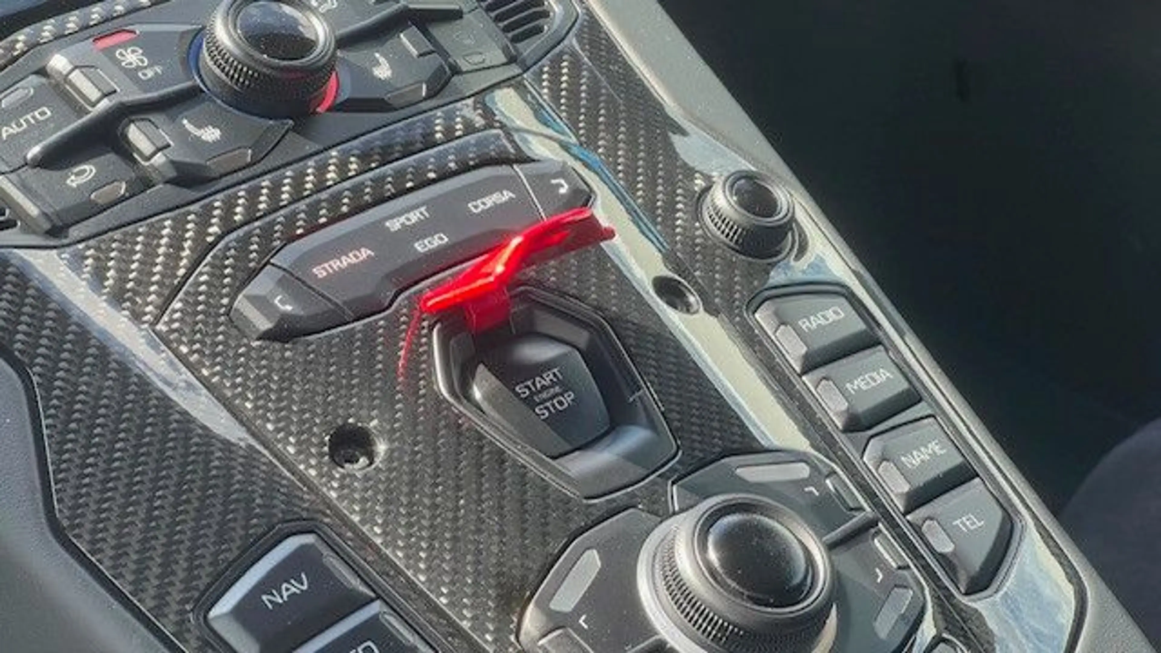 Lamborghini Aventador S VOLL*Carbom*MIETKAUF — photo 6